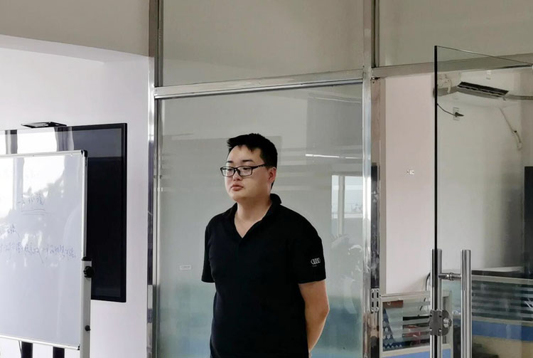 开云官方网站登录入口科技8月总结会如期而至